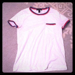 Cute shirt with strips at the edges